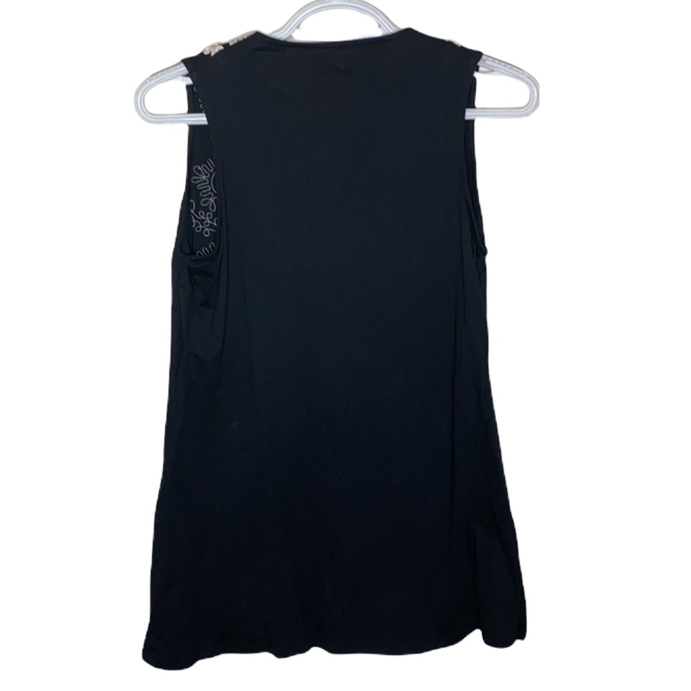 Inc International Concepts petite appliqué lace v neck top size S - Picture 2 of 7